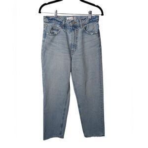 Moussy tapered light wash distressed jeans sz 26